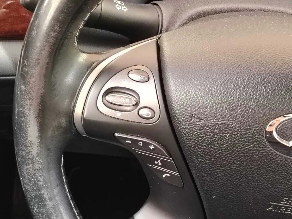 Car image 28