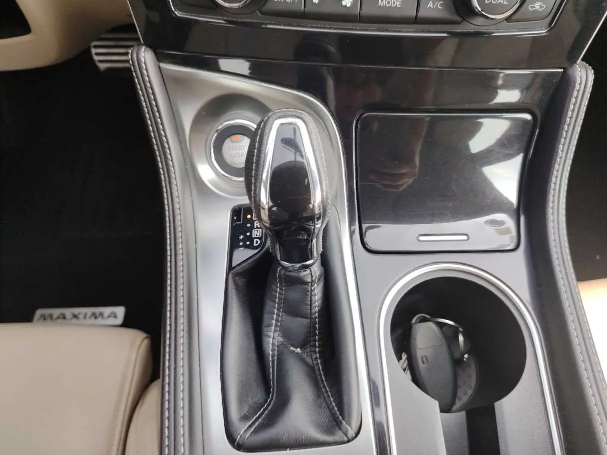 Car image 21