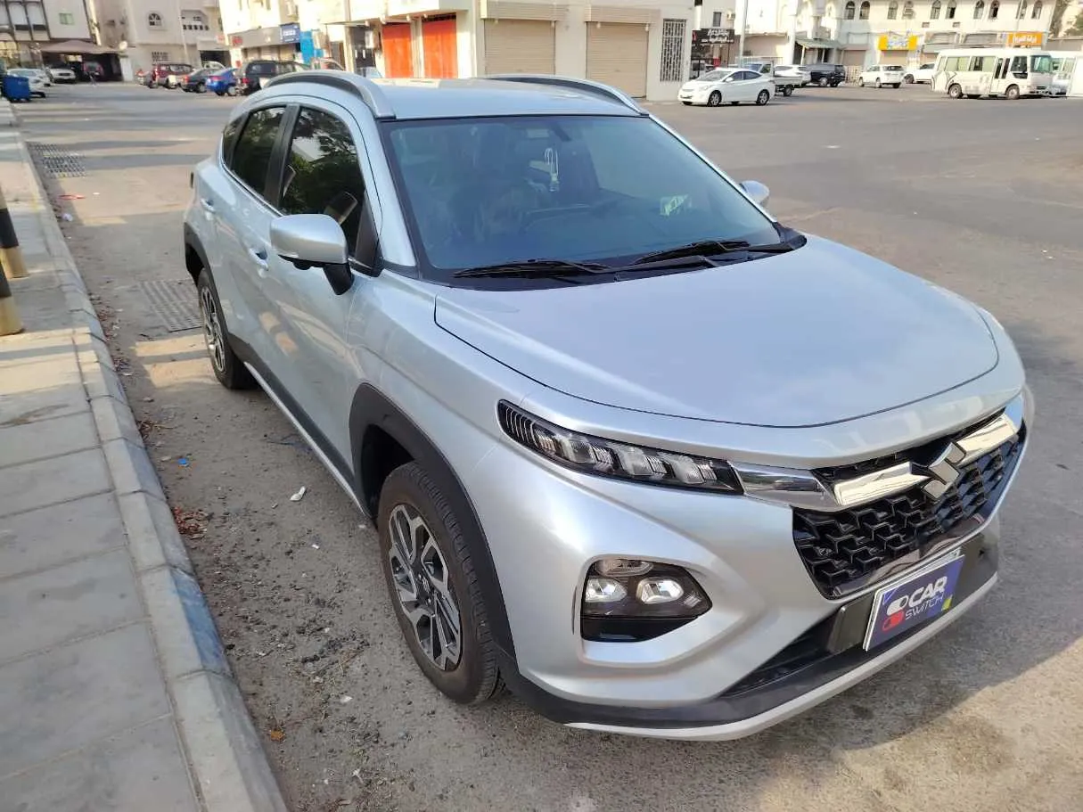 Car image 3