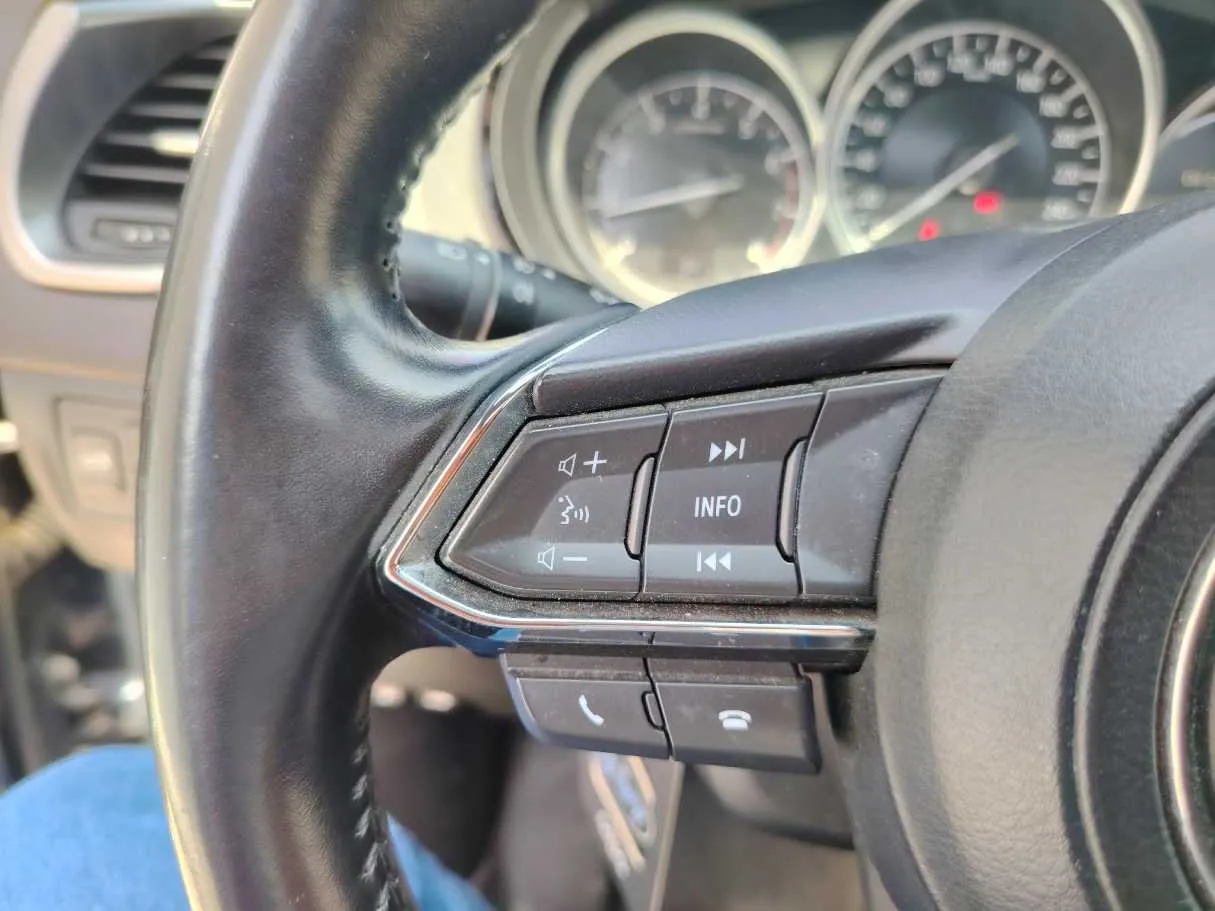 Car image 42