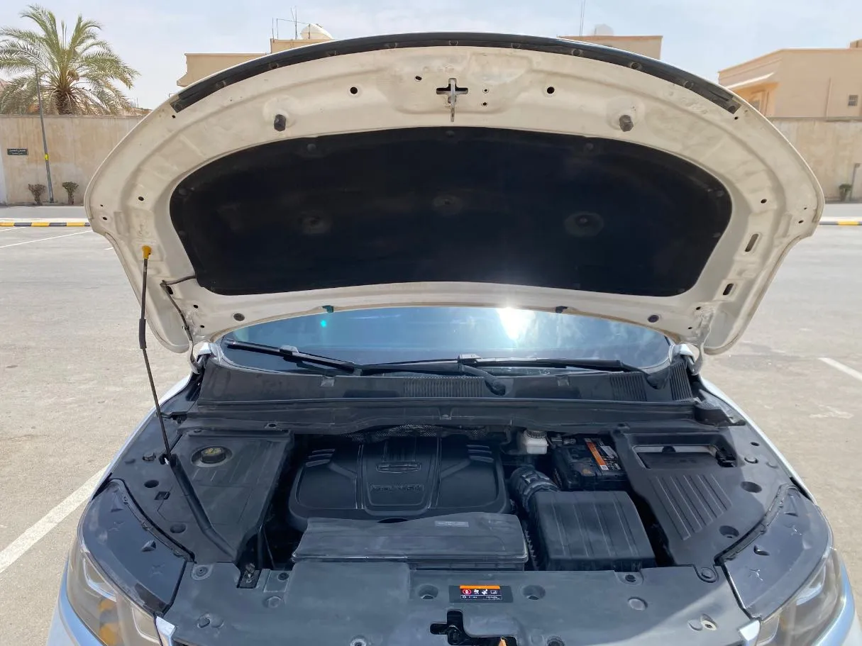 Car image 23