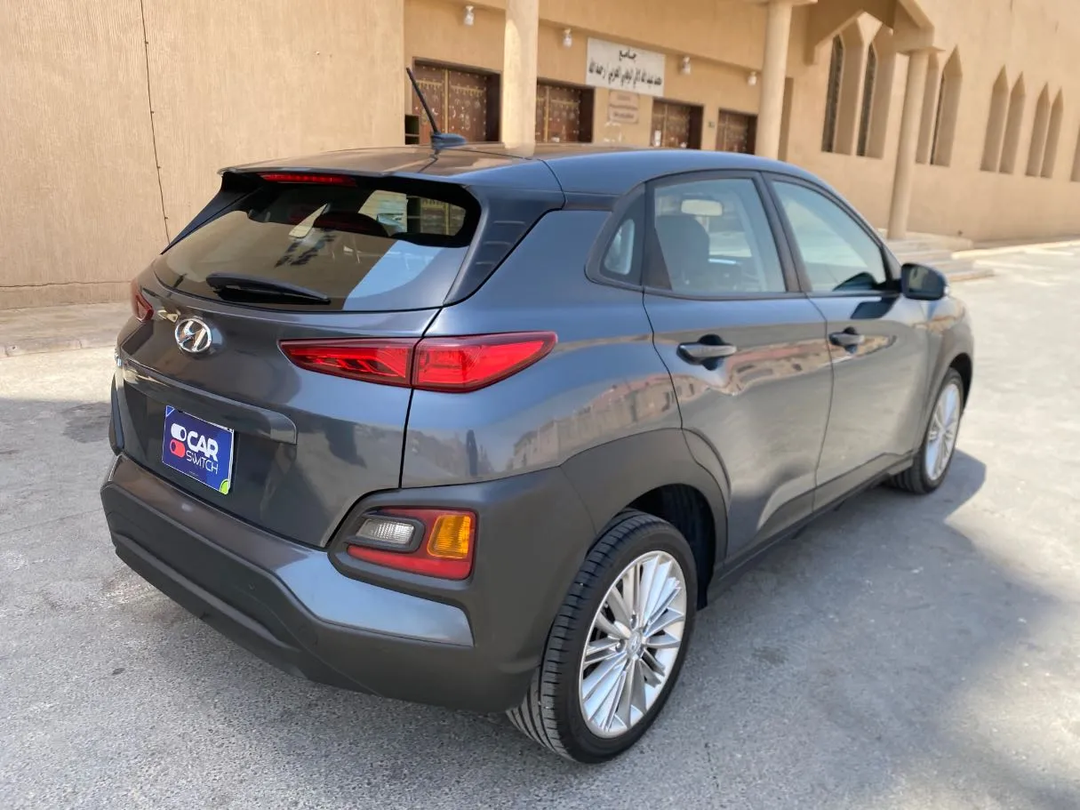 Car image 5