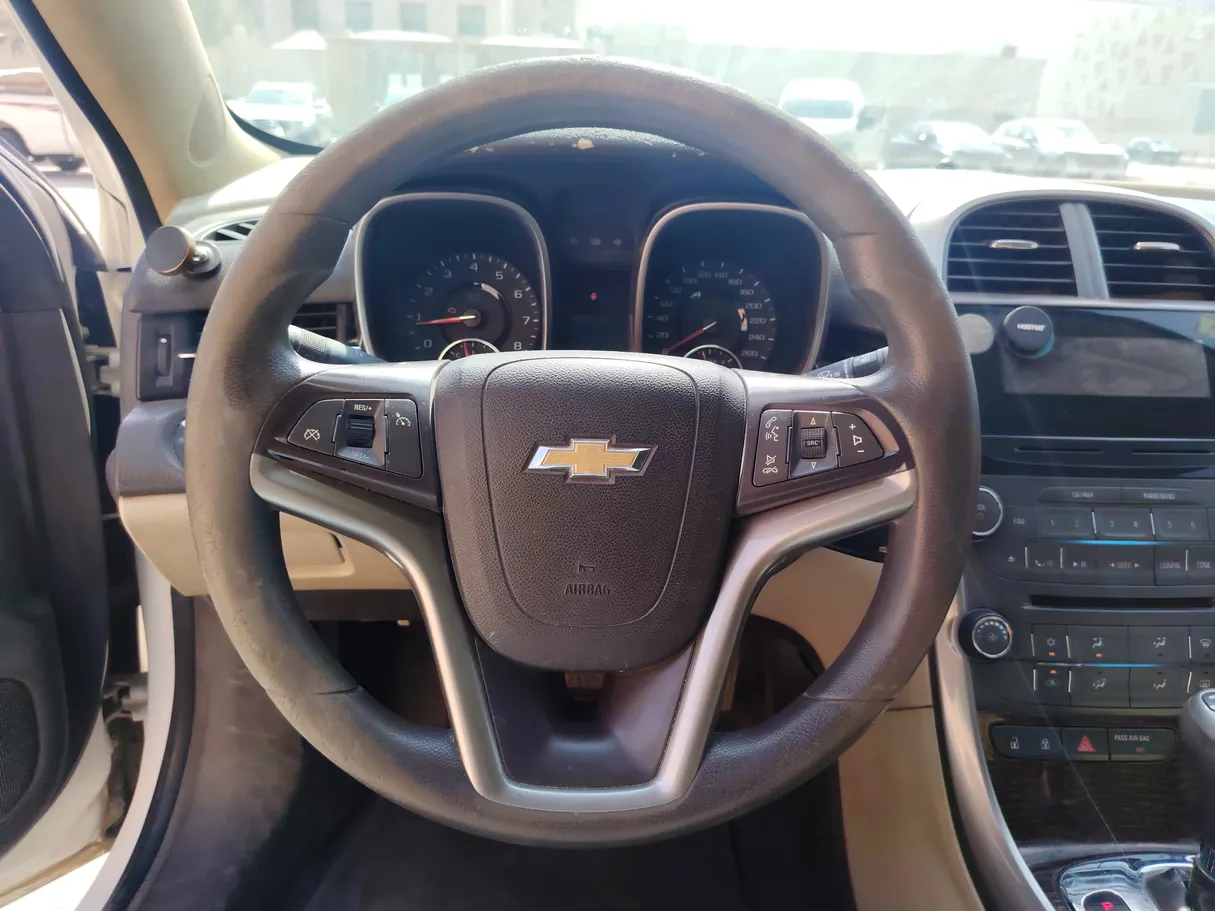 Car image 23