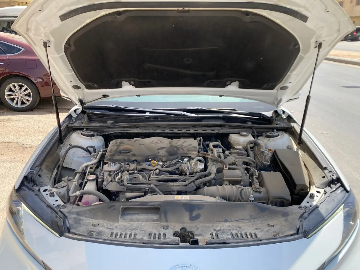 Car image 27