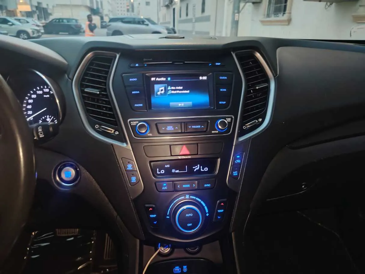 Car image 23