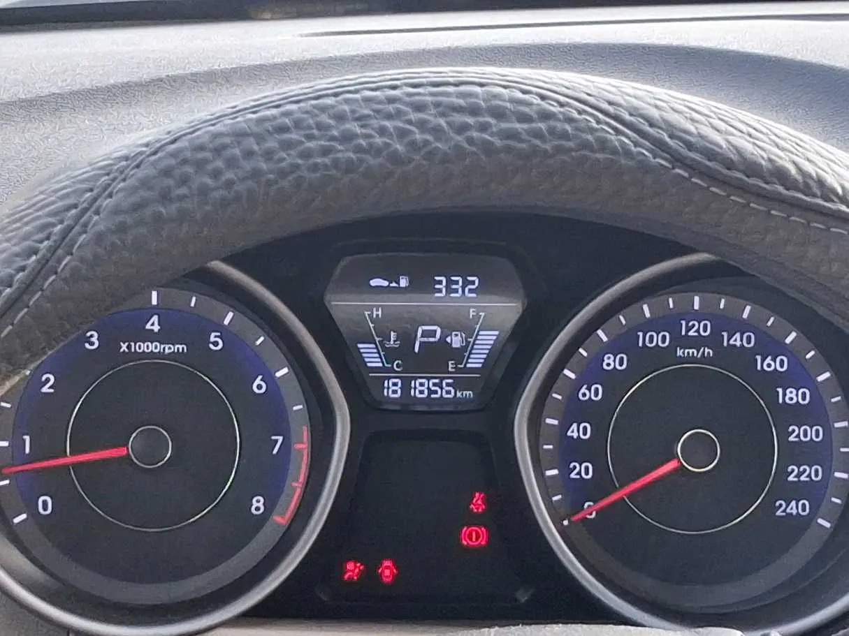 Car image 20