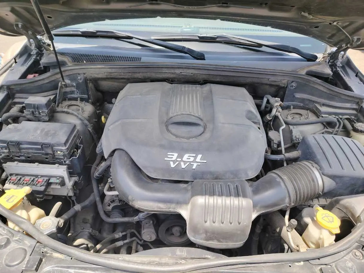 Car image 48