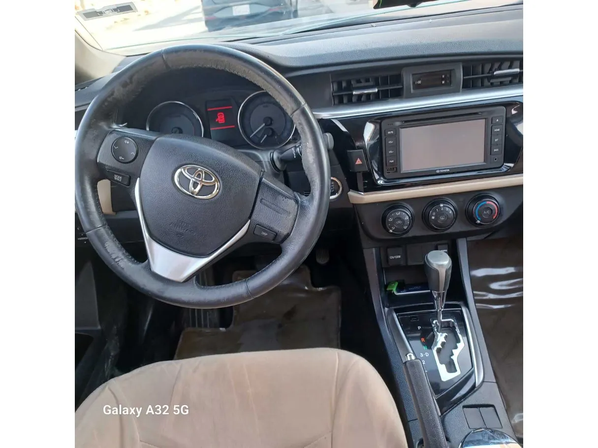Car image 17