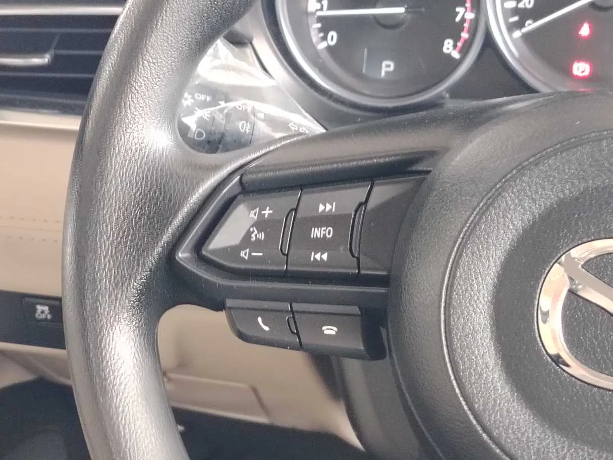 Car image 23