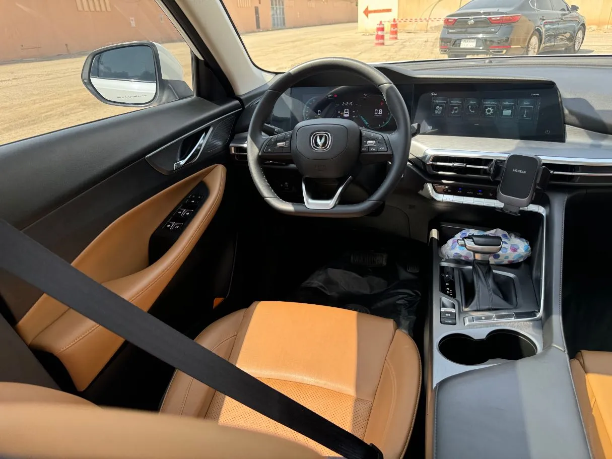 Car image 21