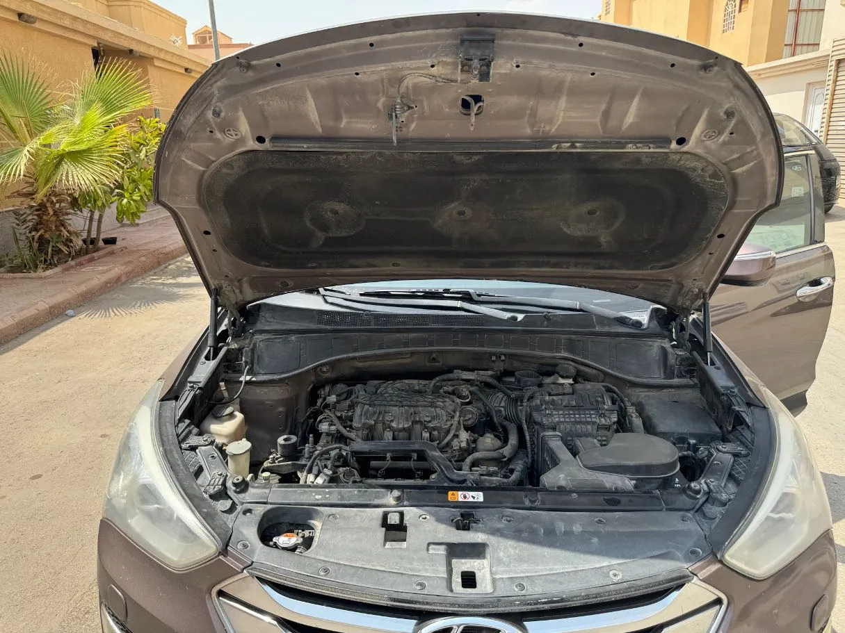 Car image 25