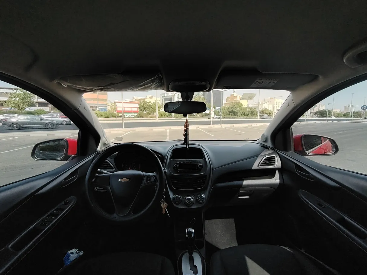 Car image 17