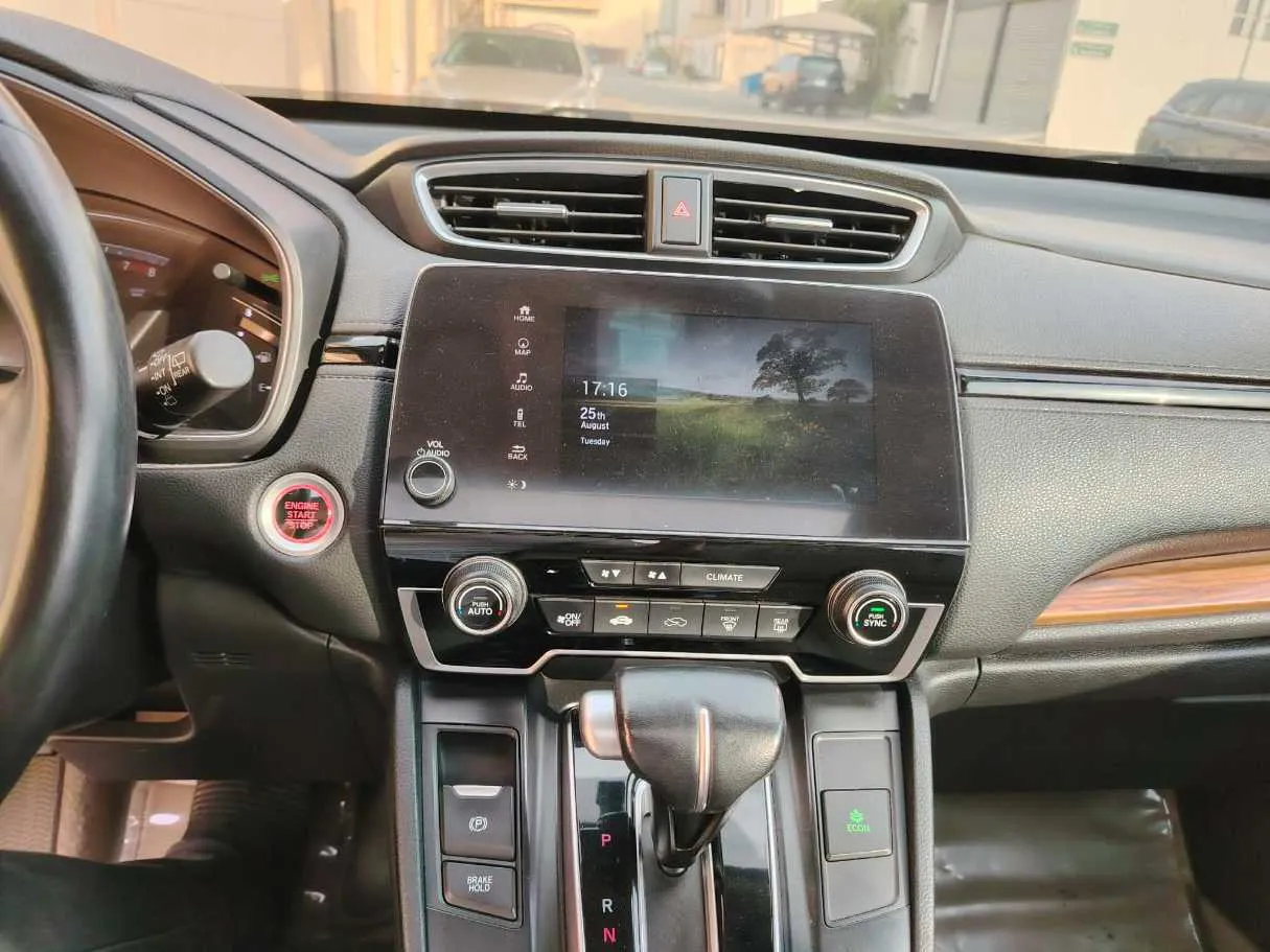 Car image 27