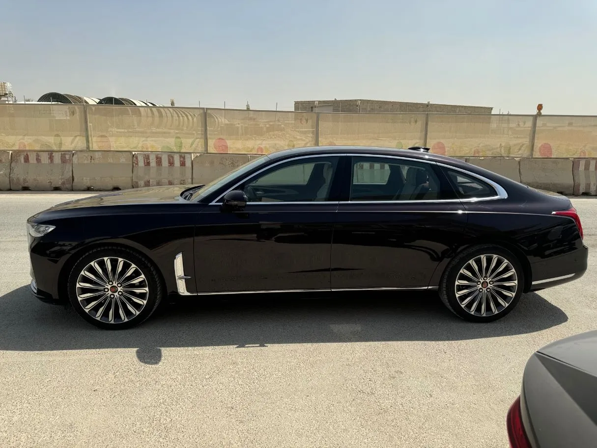 Car image 8
