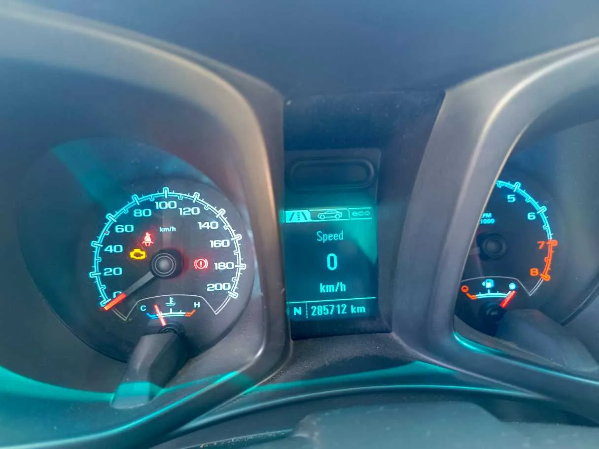 Car image 26