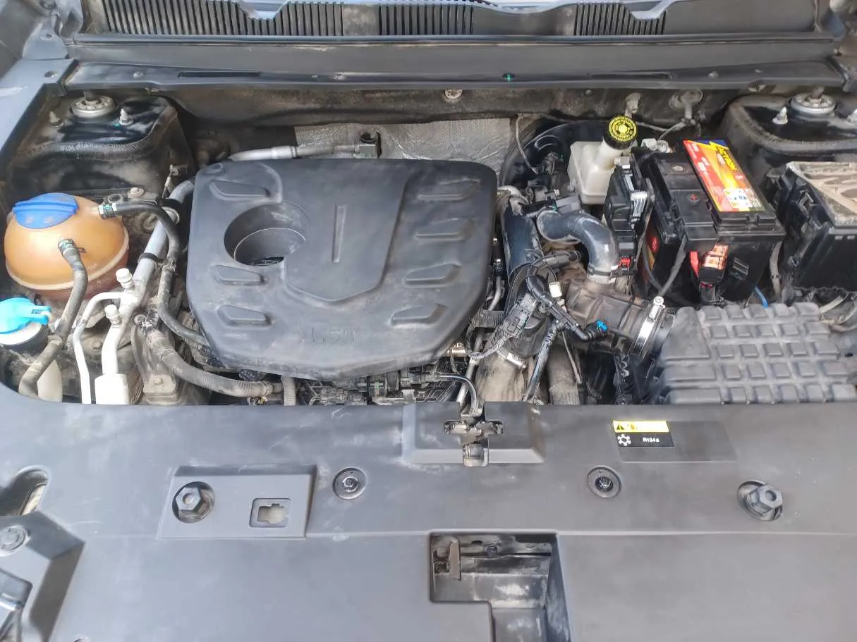 Car image 25