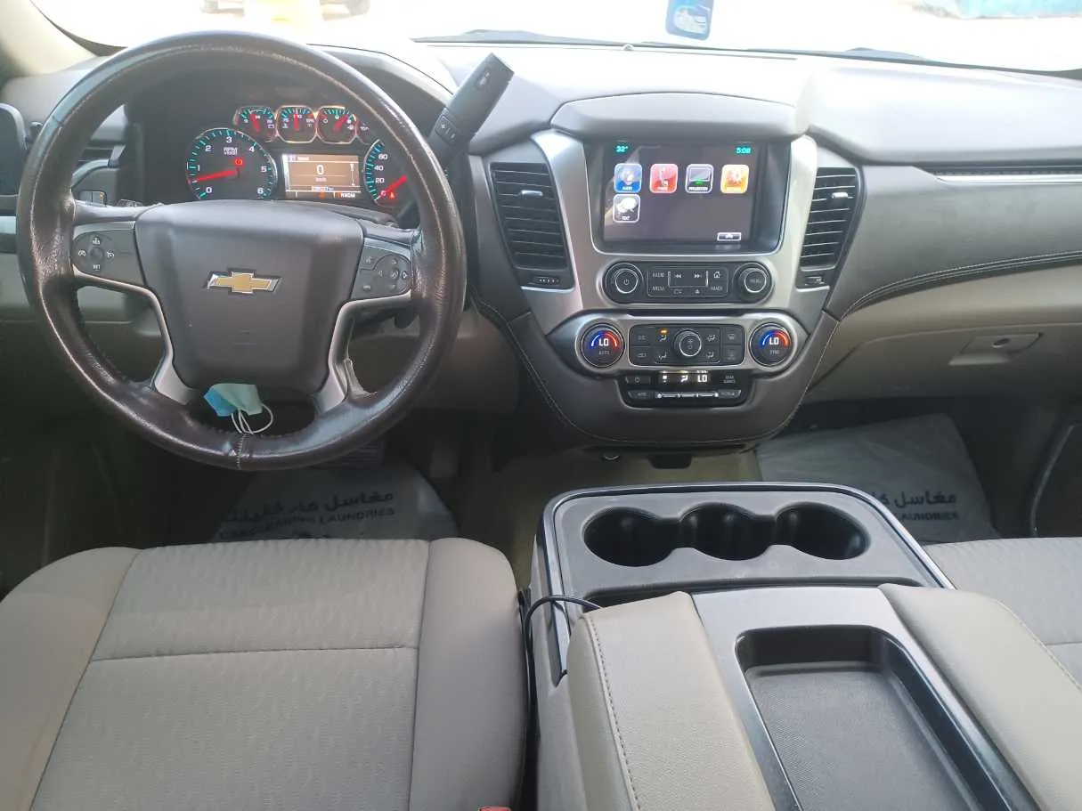 Car image 16