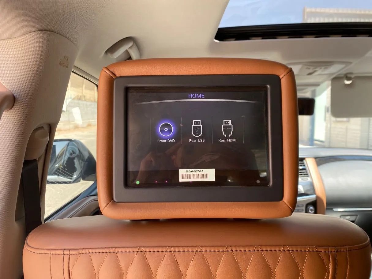 Car image 24
