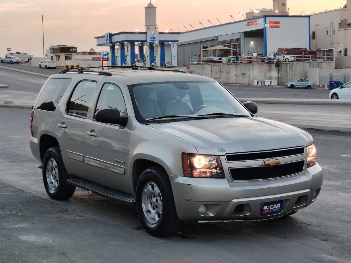 Car image 3