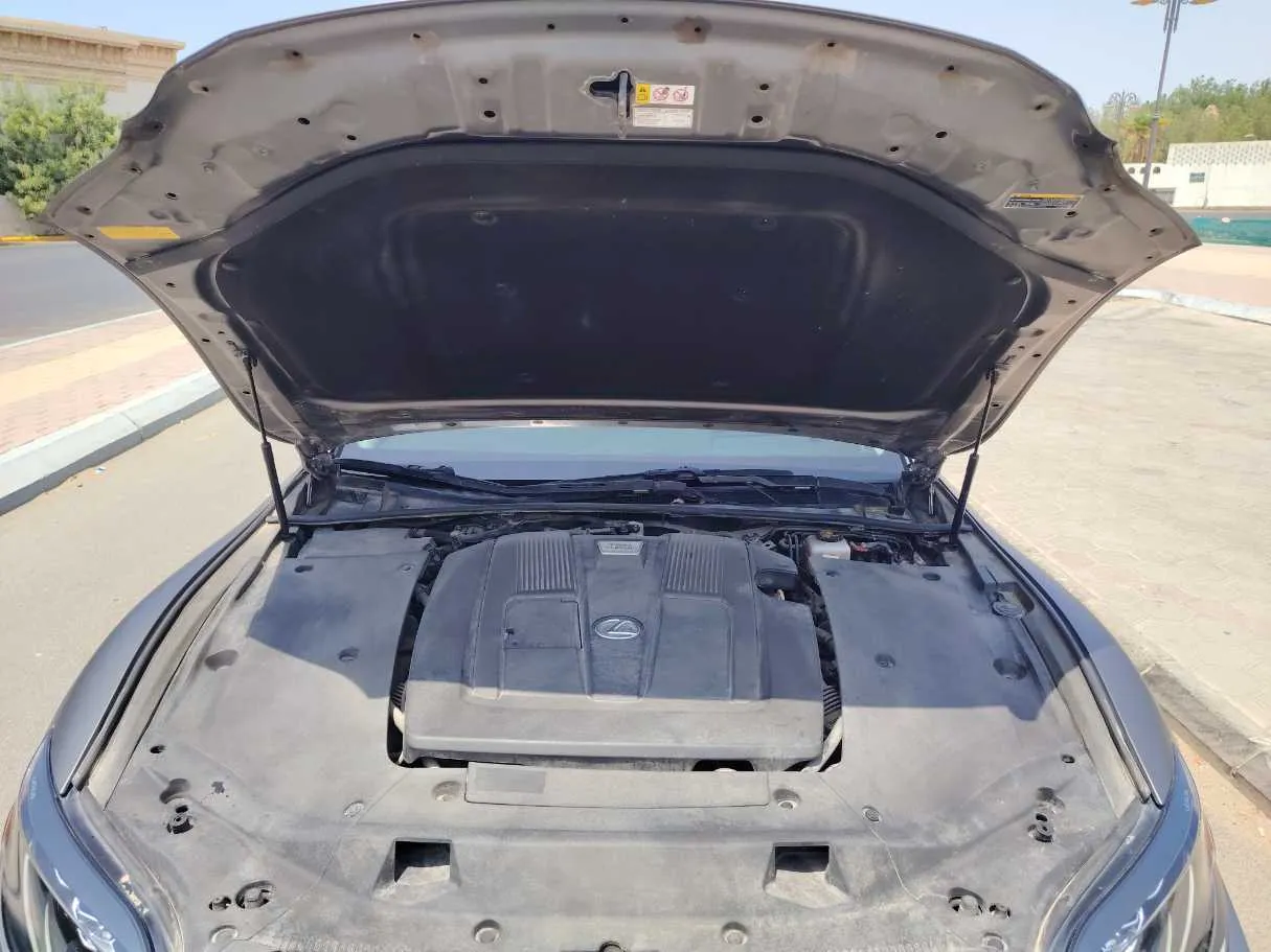 Car image 42