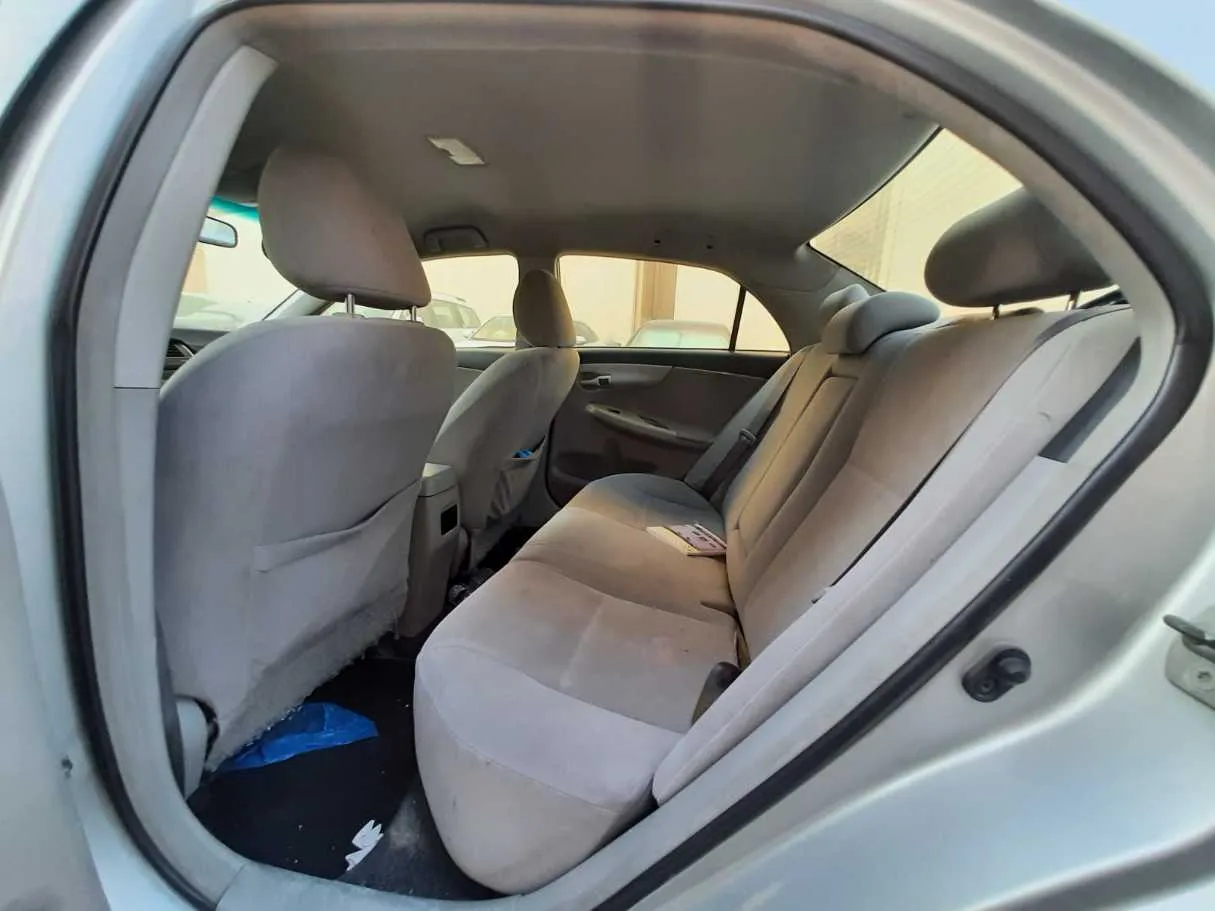 Car image 13
