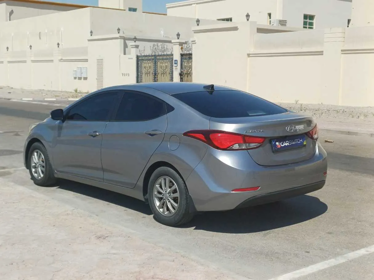 Car image 5