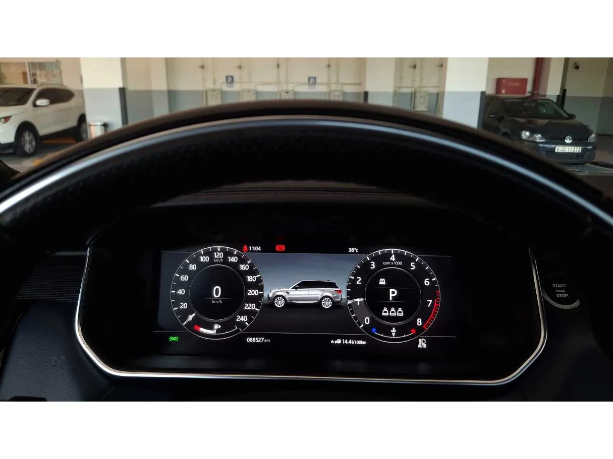 Car image 10