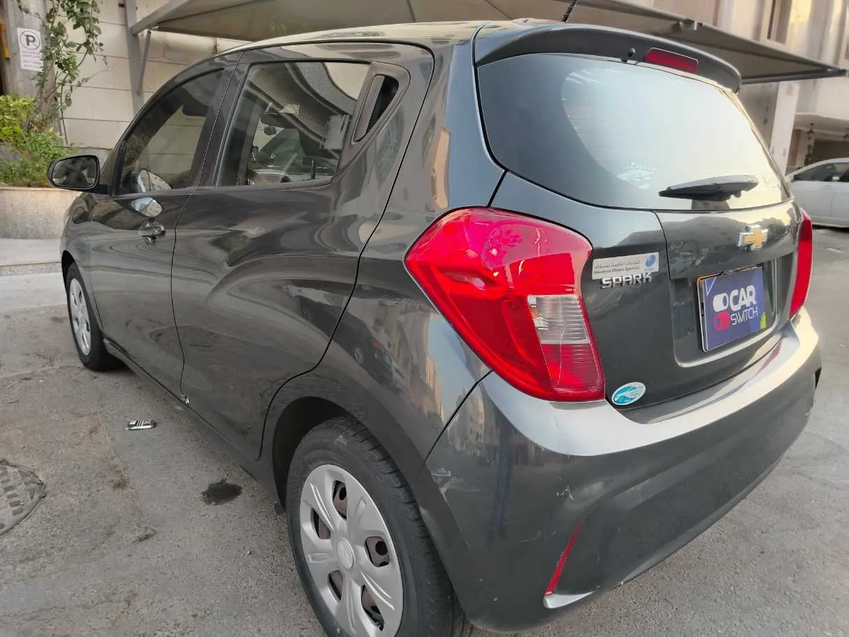 Car image 7