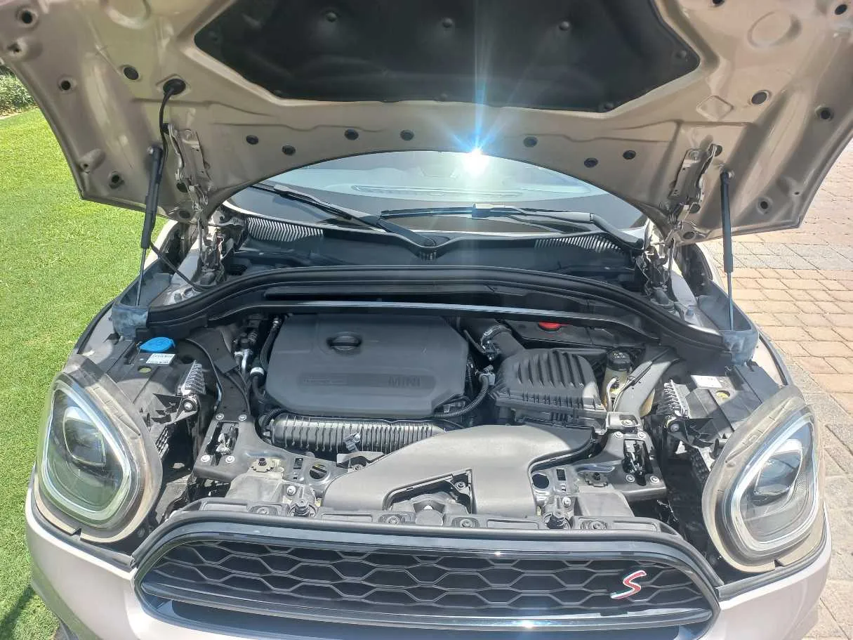 Car image 20