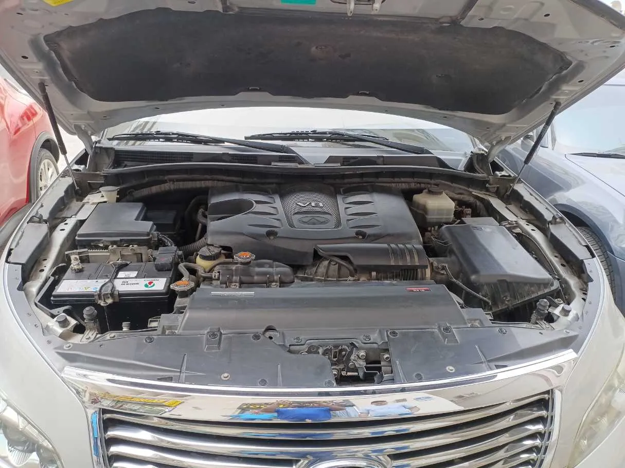 Car image 26