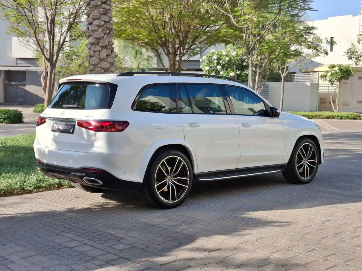 Car image 7