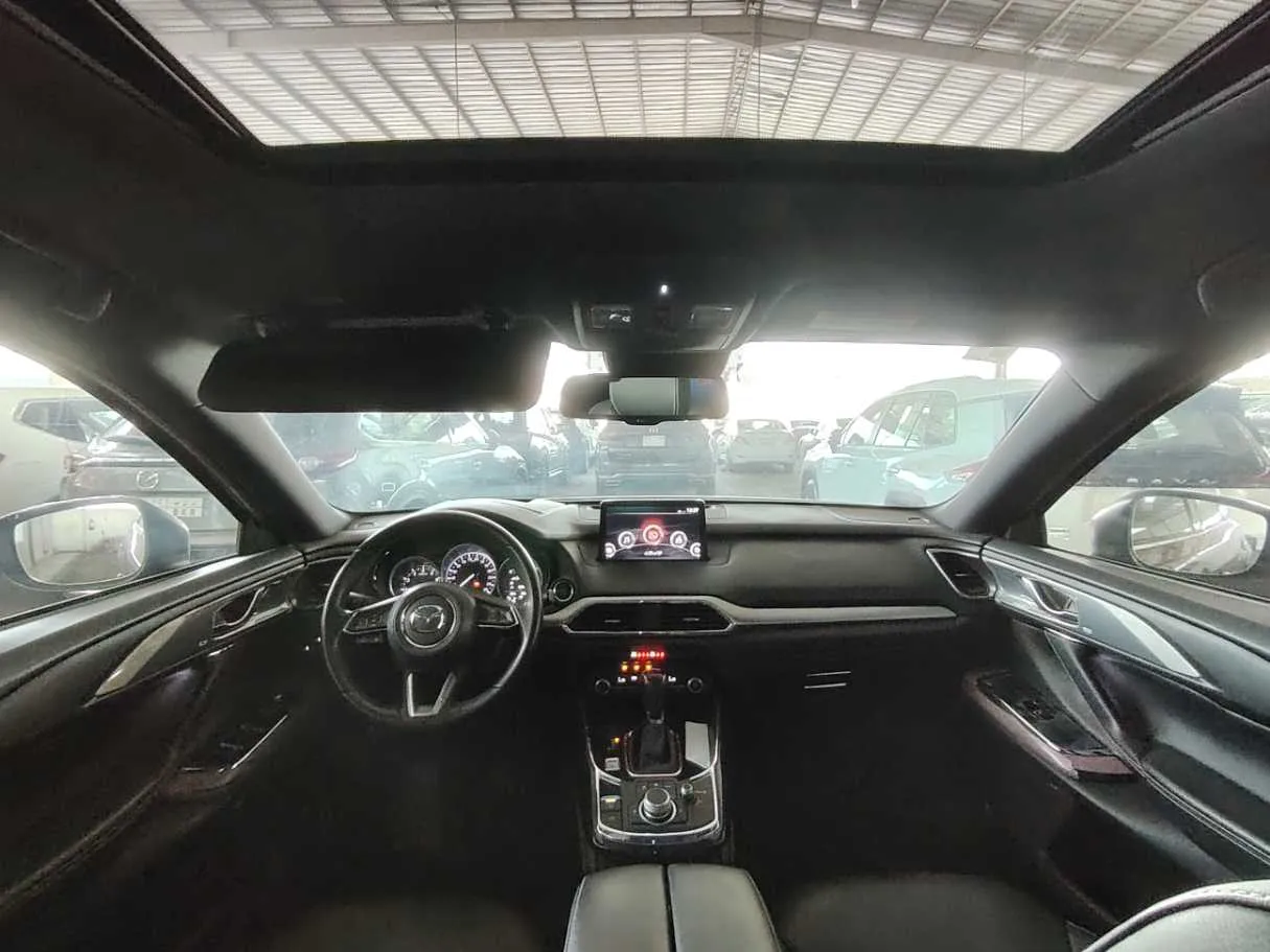 Car image 21