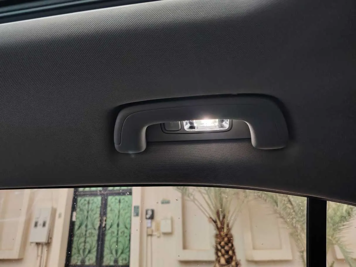 Car image 33