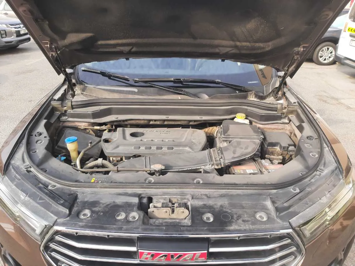 Car image 20