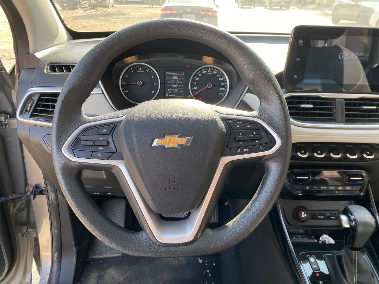 Car image 16
