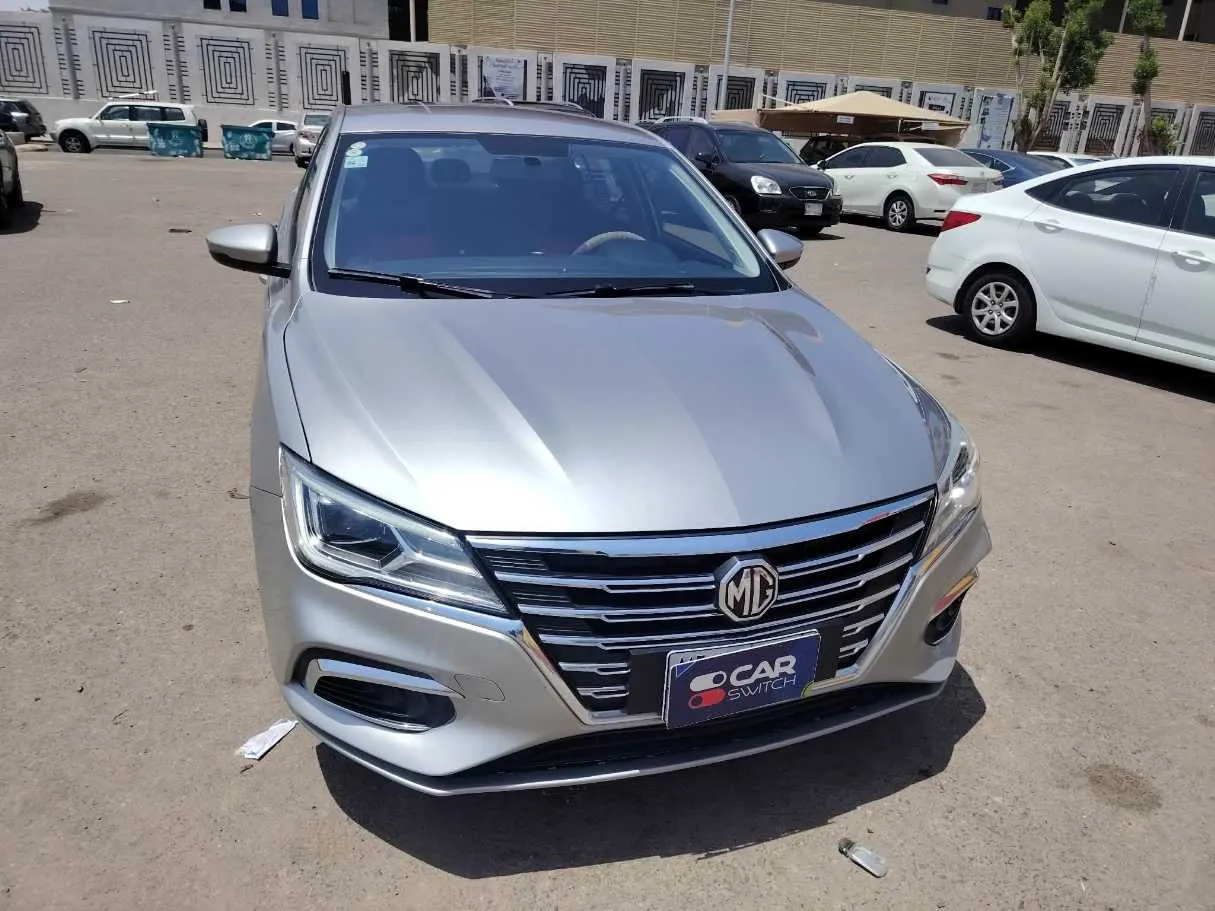Car image 2