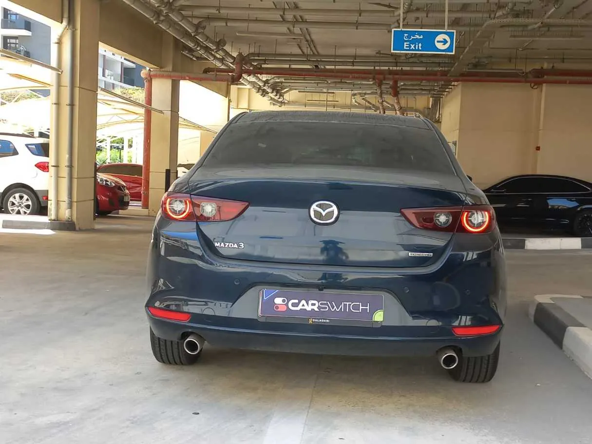 Car image 6