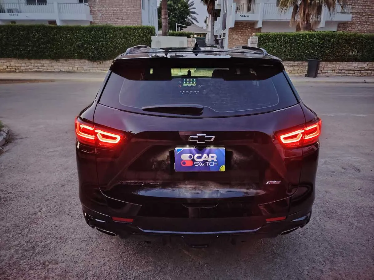 Car image 6