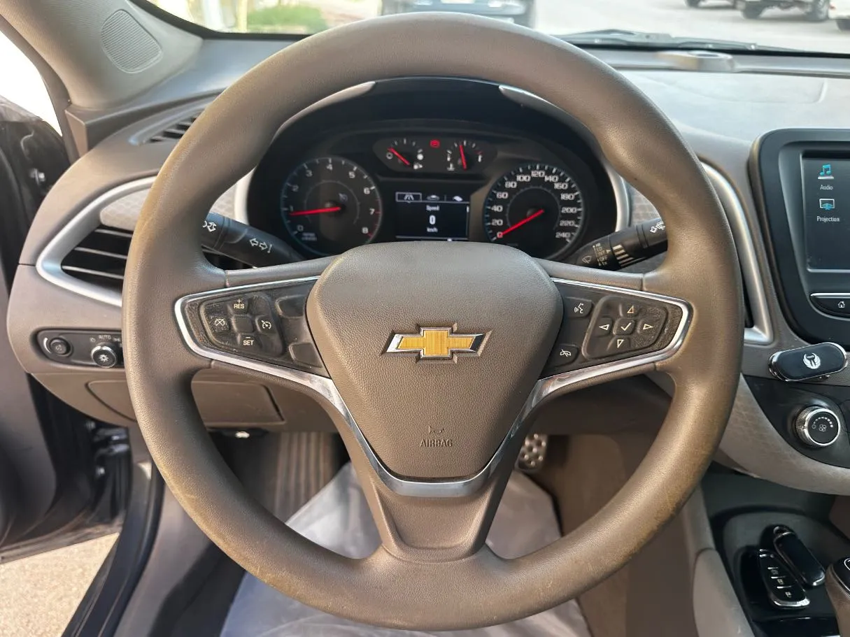 Car image 20