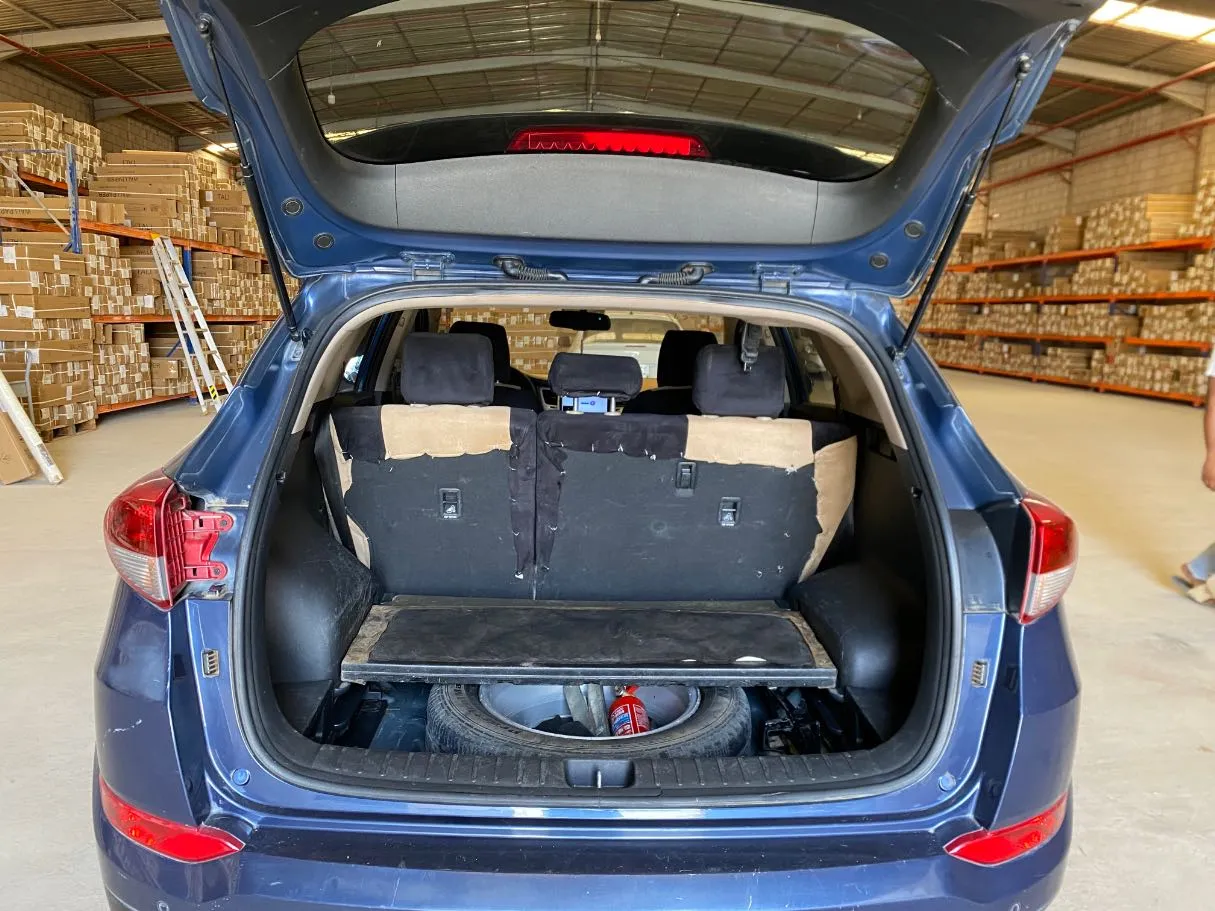 Car image 20