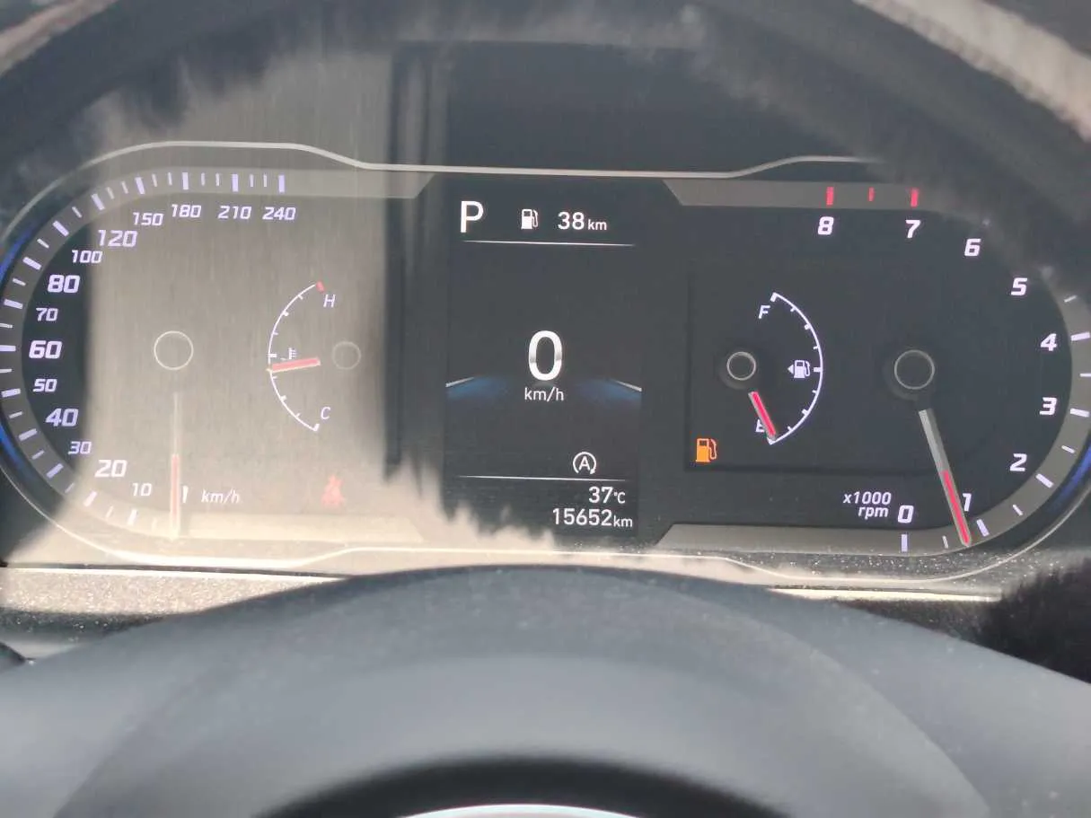 Car image 23