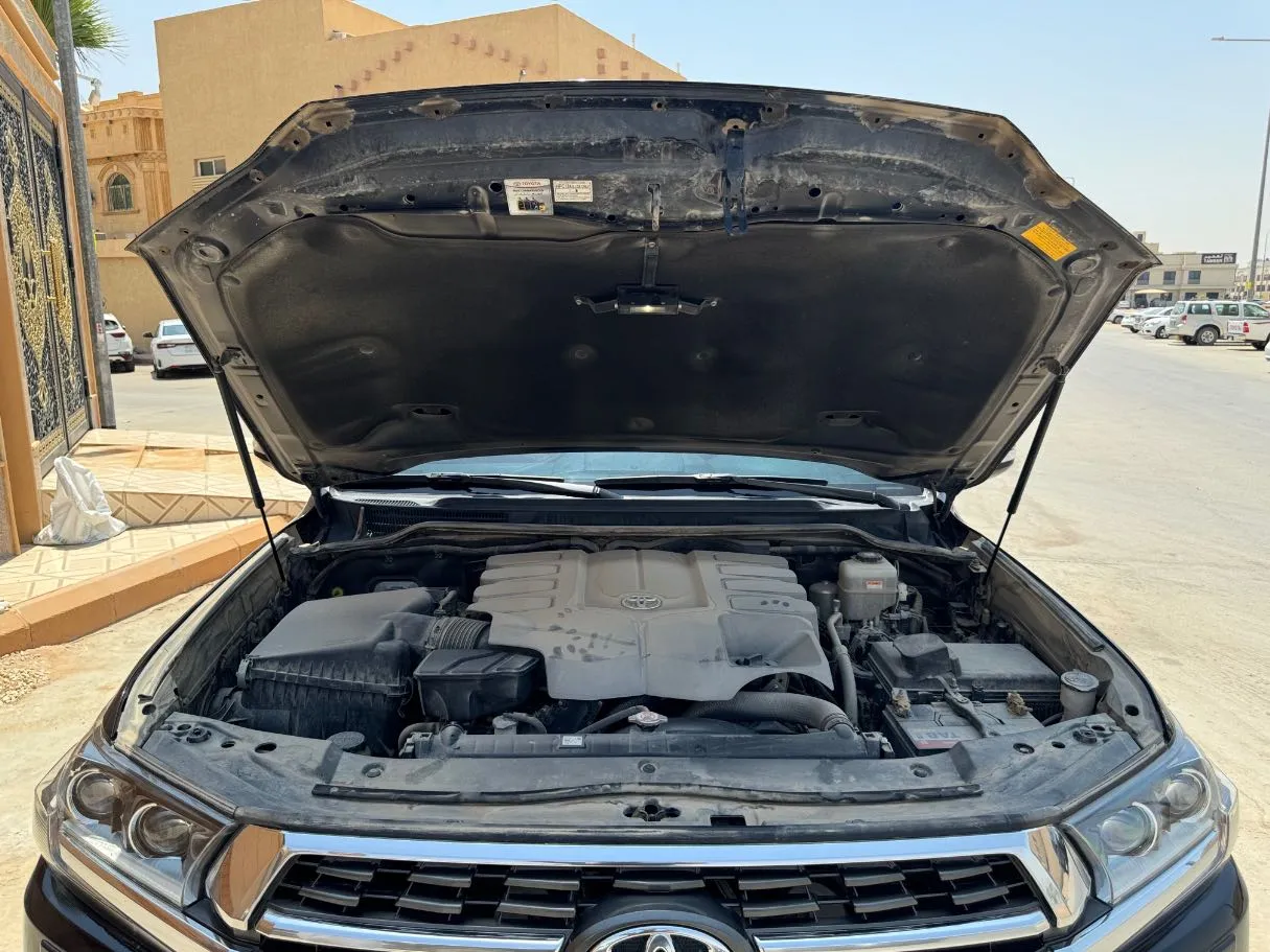 Car image 27