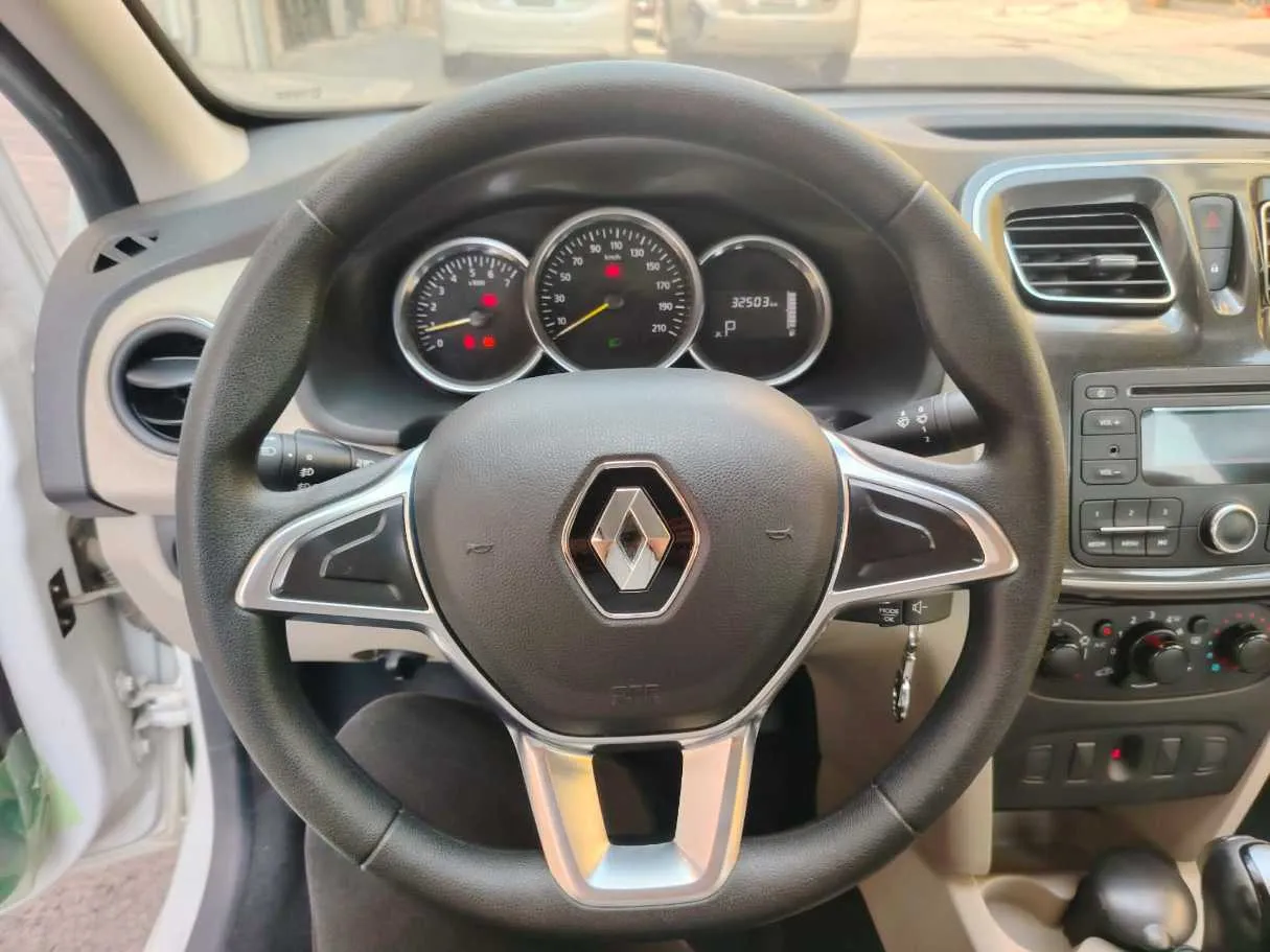 Car image 28