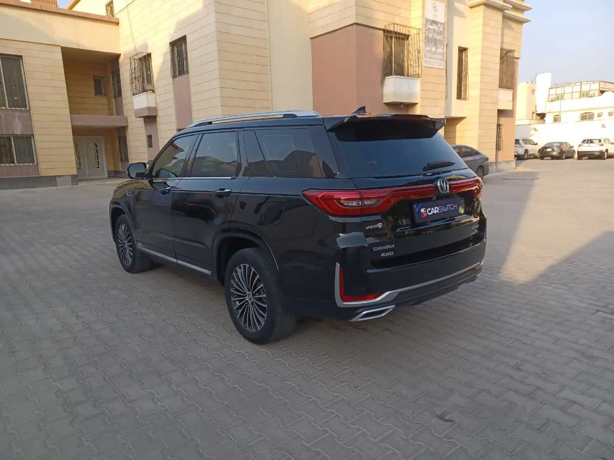 Car image 7