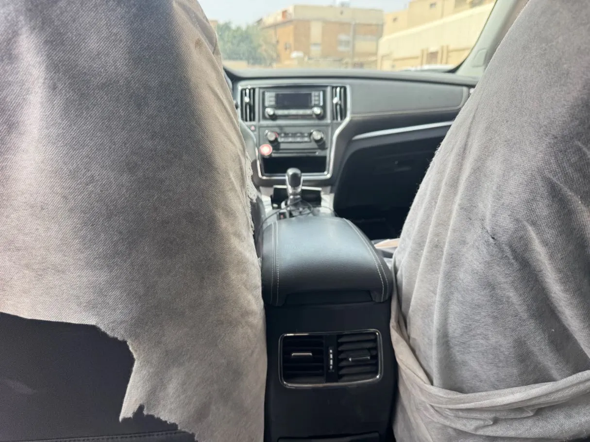 Car image 20
