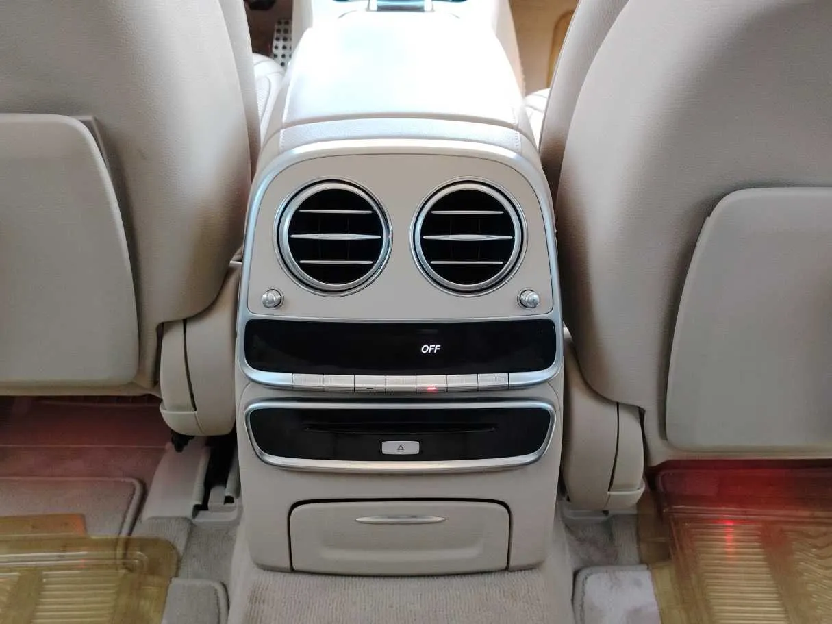 Car image 33