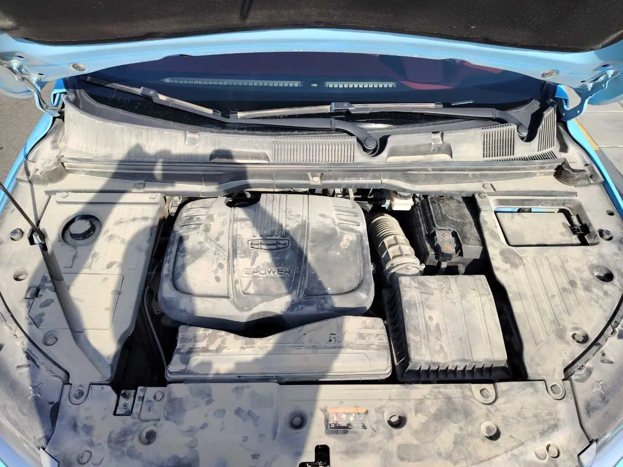 Car image 36