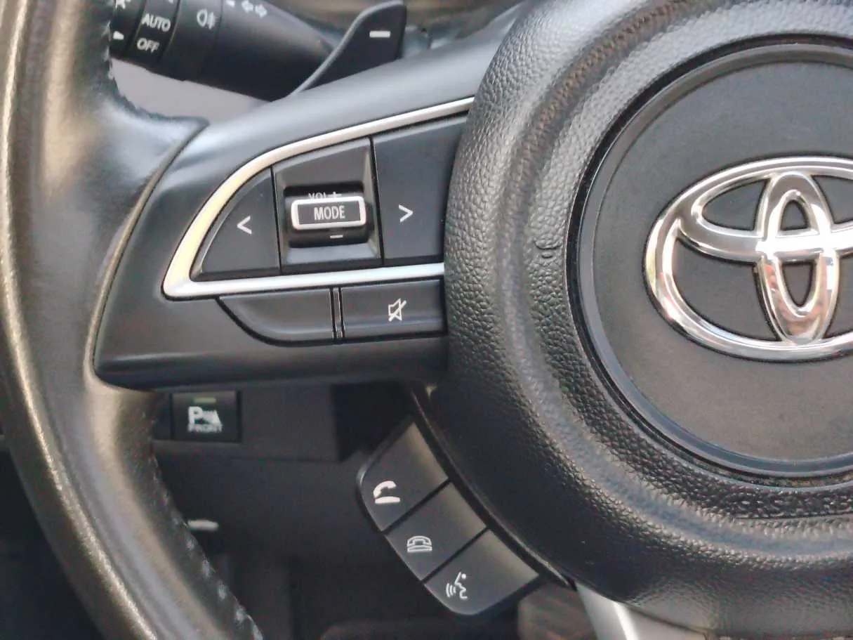 Car image 33
