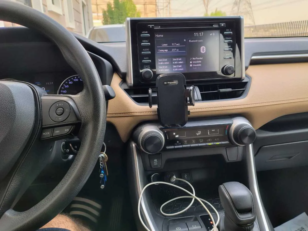 Car image 9