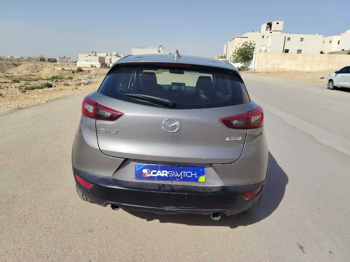 Car image 6
